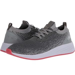 C9 Champion Pursuit sneaker tennis shoes